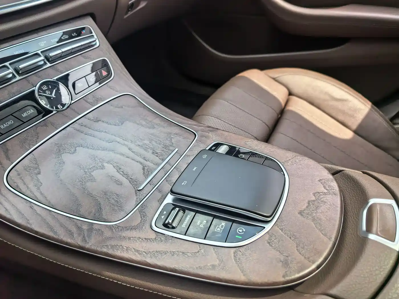 Mercedes-Benz E-Class 2020 E 260 L фото 7