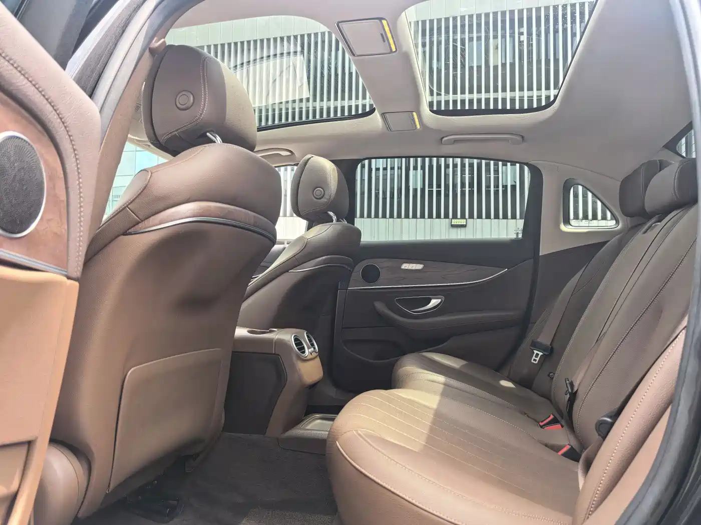 Mercedes-Benz E-Class 2020 E 260 L фото 9