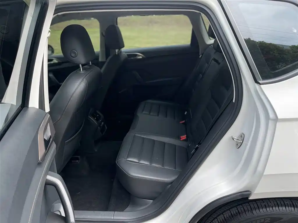 Volkswagen Tharu 2021 Model 280TSI 2WD Comfort Edition фото 12
