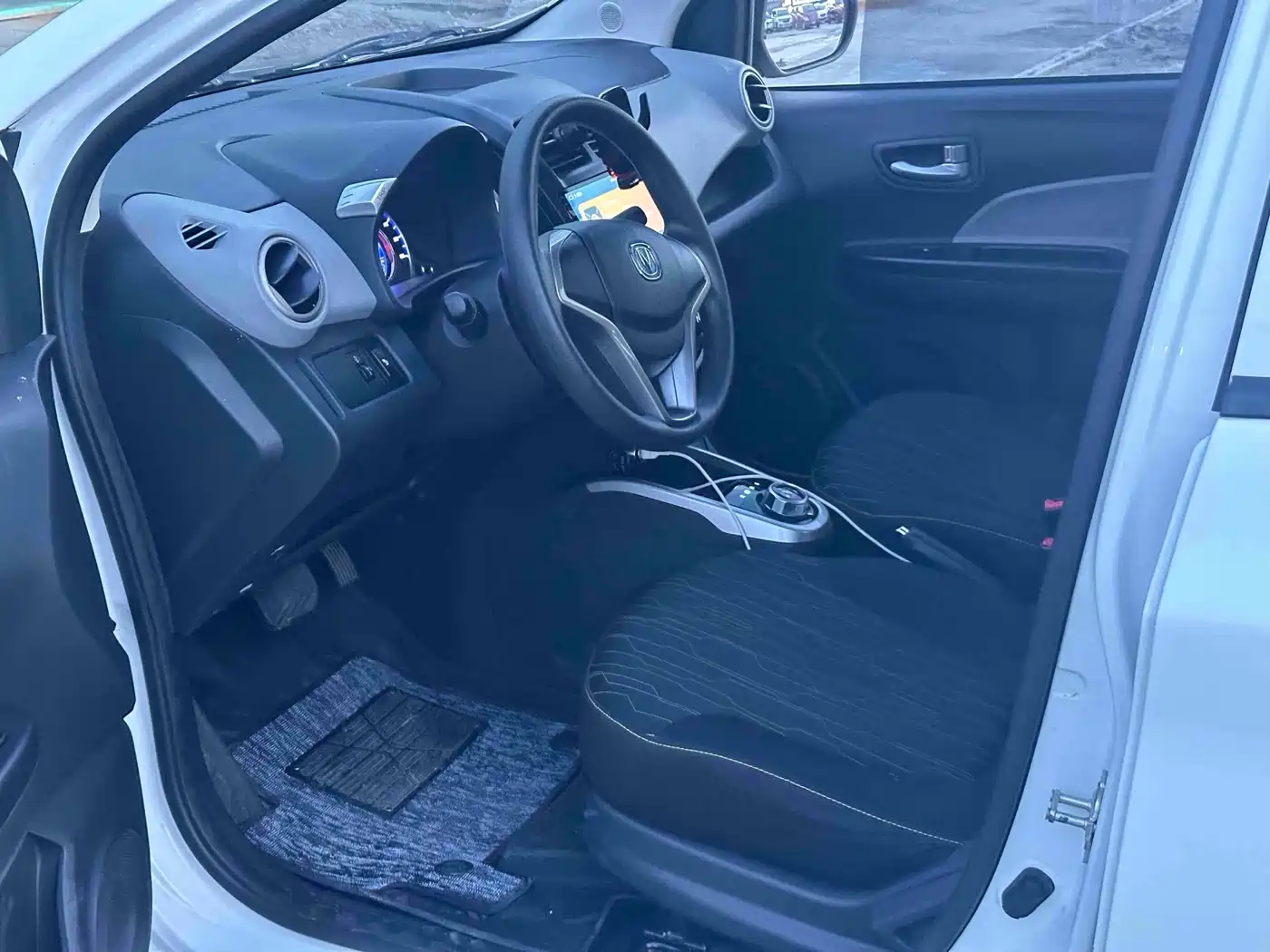 Changan Benben E-Star 2022 2021 National Edition Heartjoy (Quick Charge) LFP (31.95kWh)
