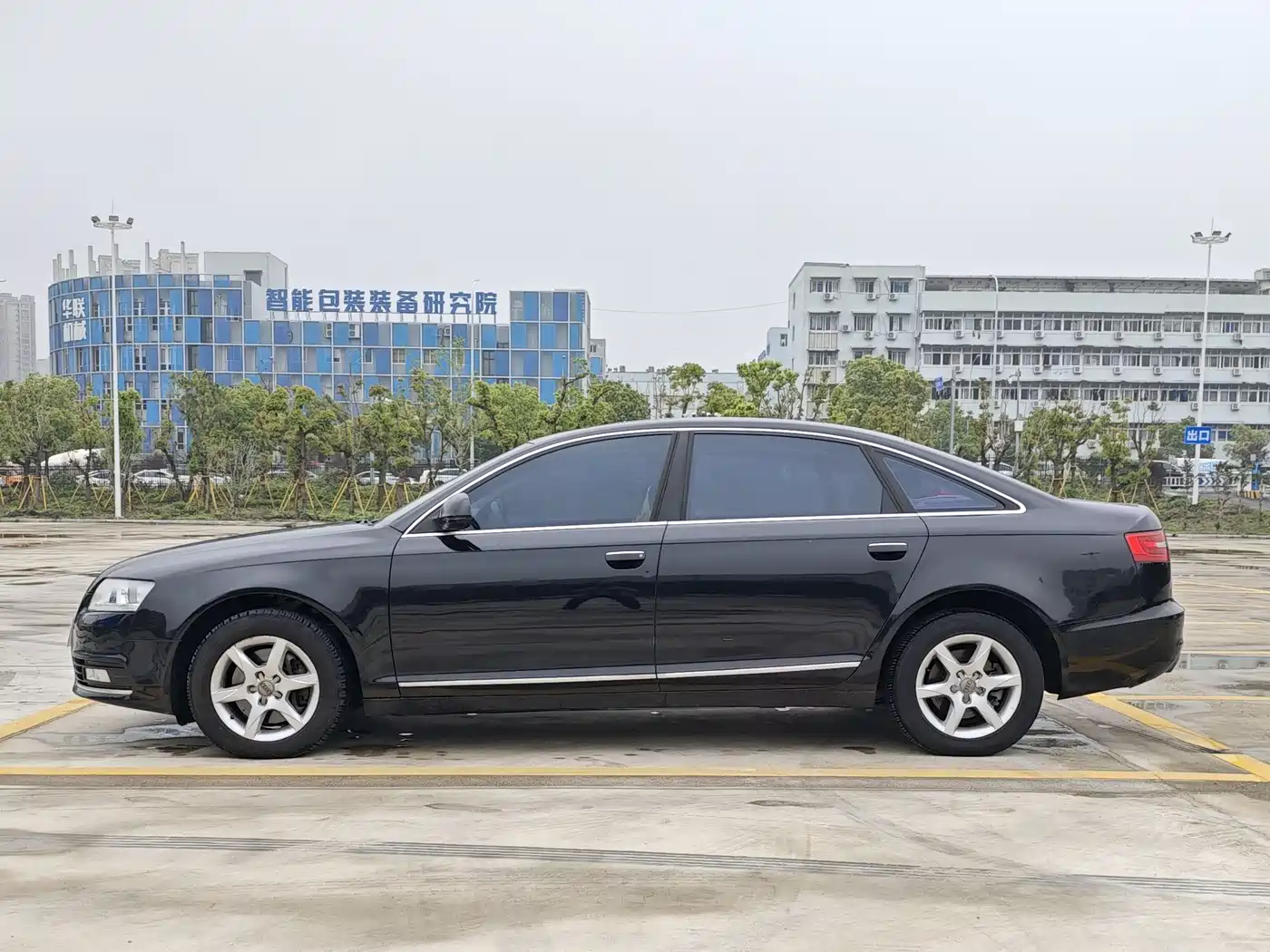Audi A6L 2011 Model 2.0 TFSI Auto Standard фото 2
