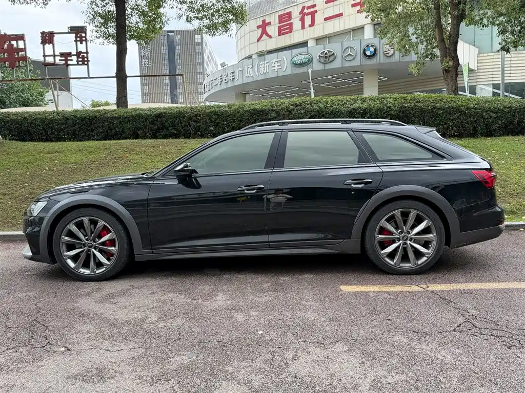 Audi A6 (Import) 2024 allroad quattro 55 TFSI Premium Off-road фото 3