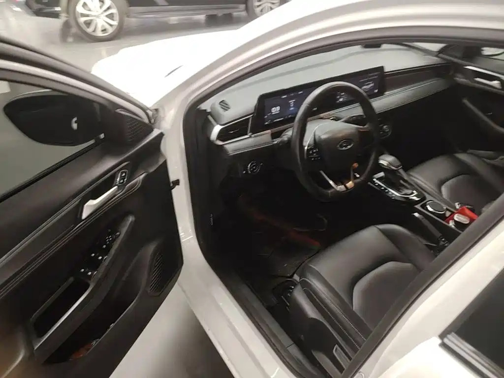 Ford Escort 2022 2021 1.5L Automatic Diamond Edition