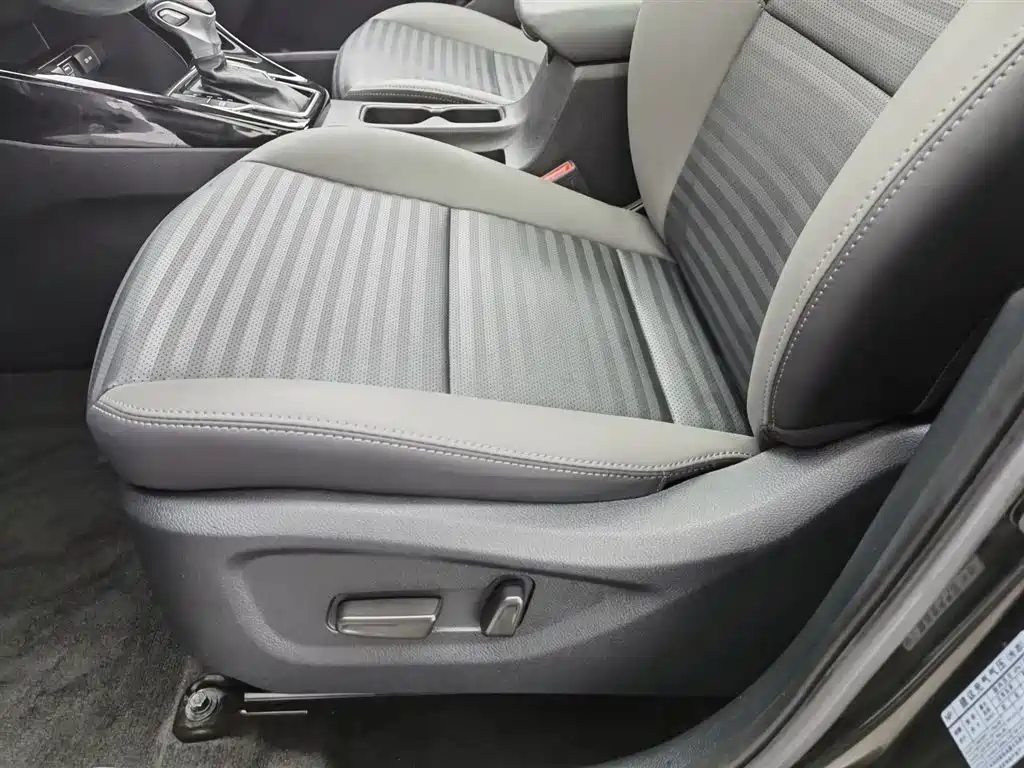 Kia Sportage 2019 2.0L Automatic Smart Luxury Edition фото 20