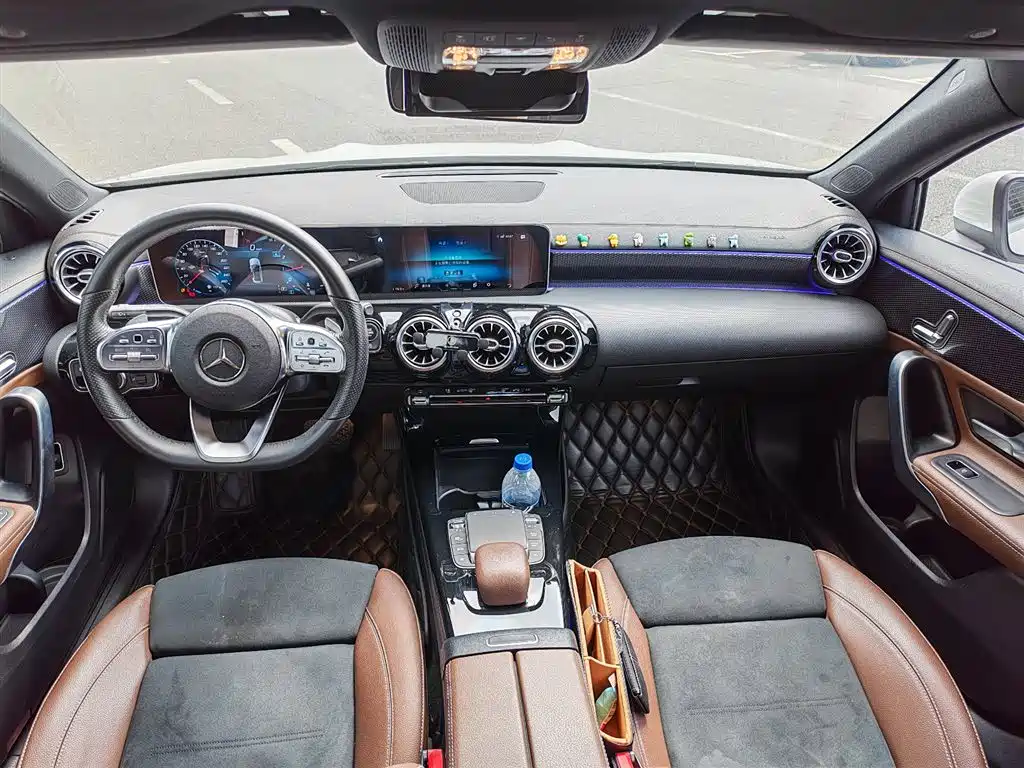 Mercedes-Benz A-Class 2020 Facelift A 200 L Sport Sedan Fashion фото 4