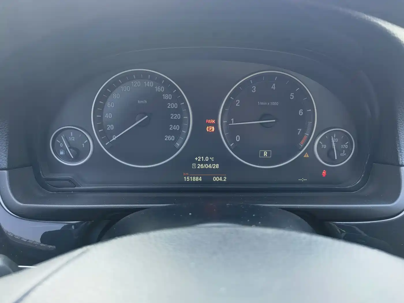 BMW 5 Series (Import) 2014 520i Classic фото 14