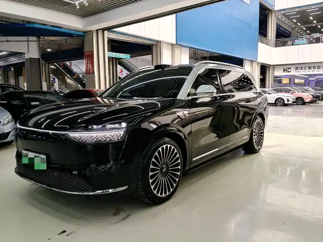 AITO ASK THE WORLD M9