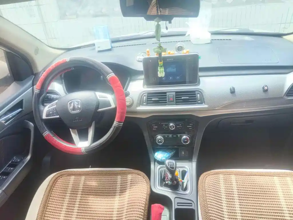 BAIC Weiwang M50F 2017 2017 1.5L Luxury Model