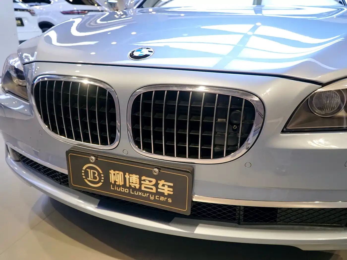 BMW 7 Series 2010 4.4T Hybrid фото 27