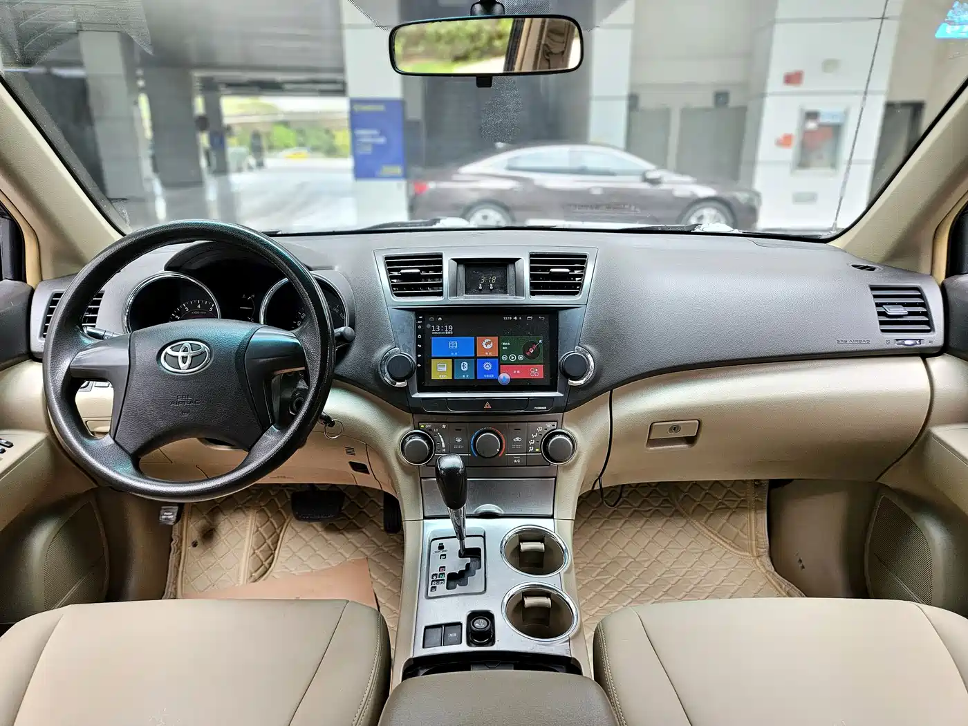 Toyota Highlander 2009 2.7L 2WD 7-seater Elite Edition фото 4