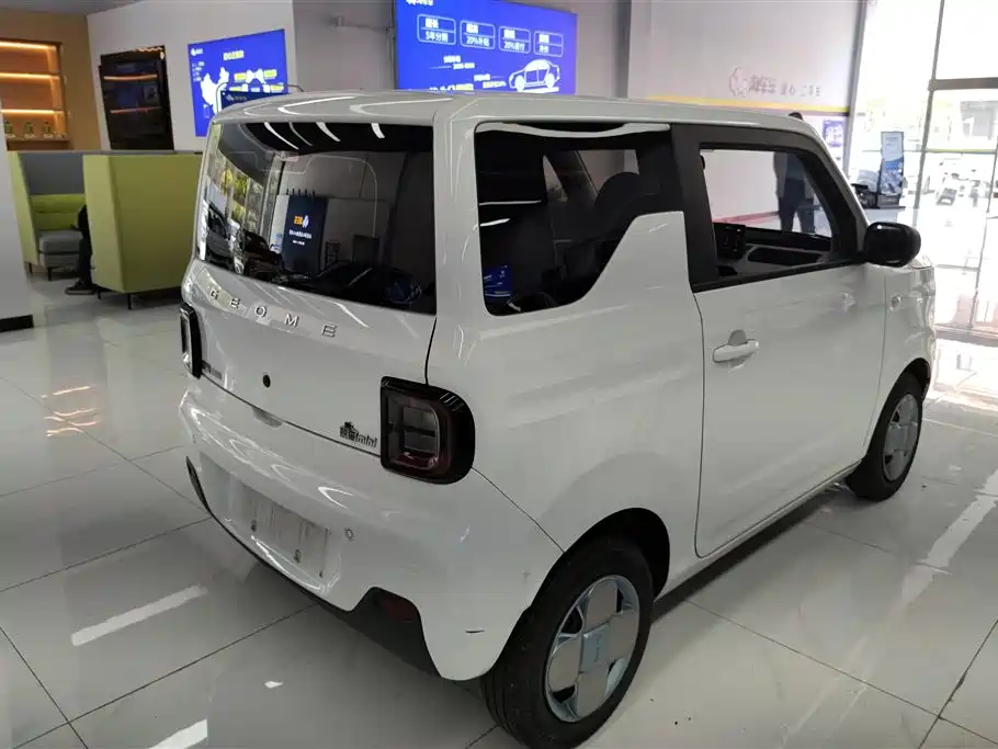 GEELY GALAXY PANDA