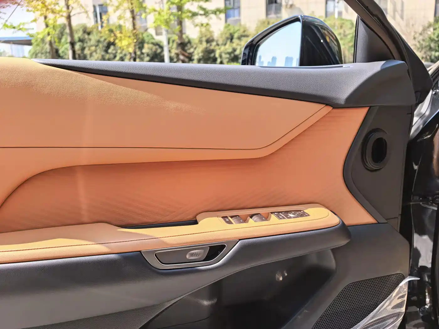 Lexus ES 2026 2025 Model 300h Base Version