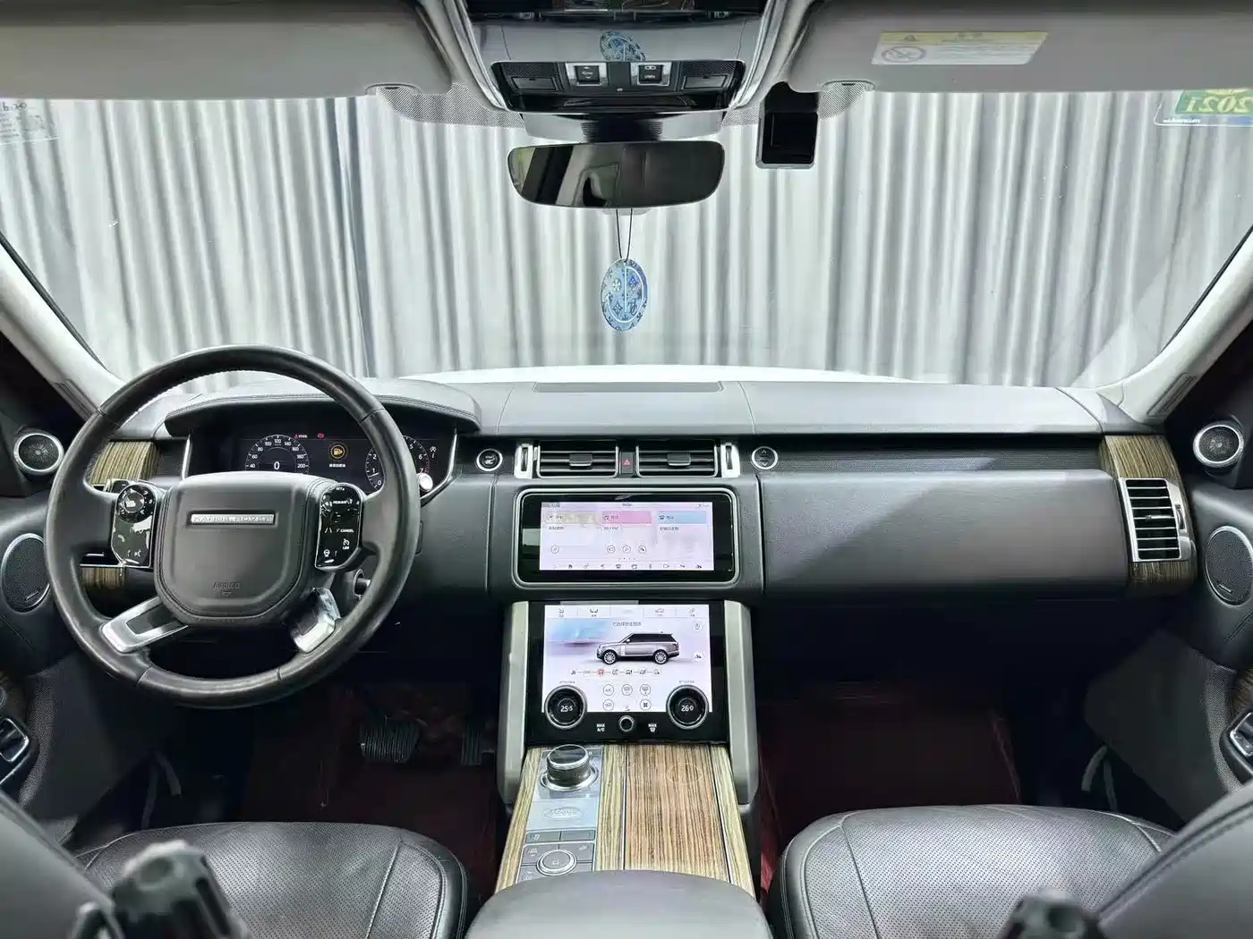 Land Rover Range Rover 2018 3.0 SC V6 Vogue Heritage Edition фото 5