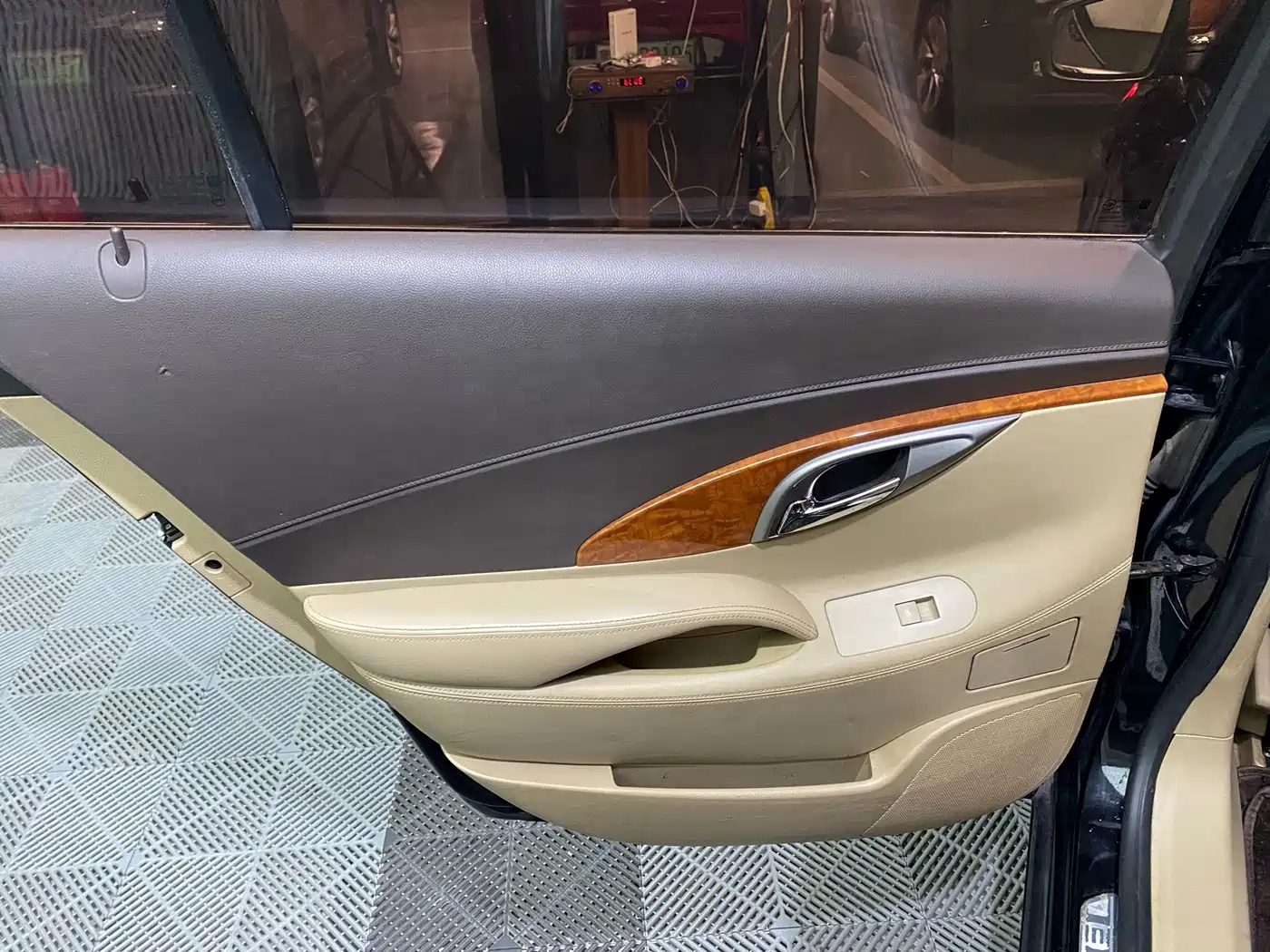 Фото 12 - Buick LaCrosse