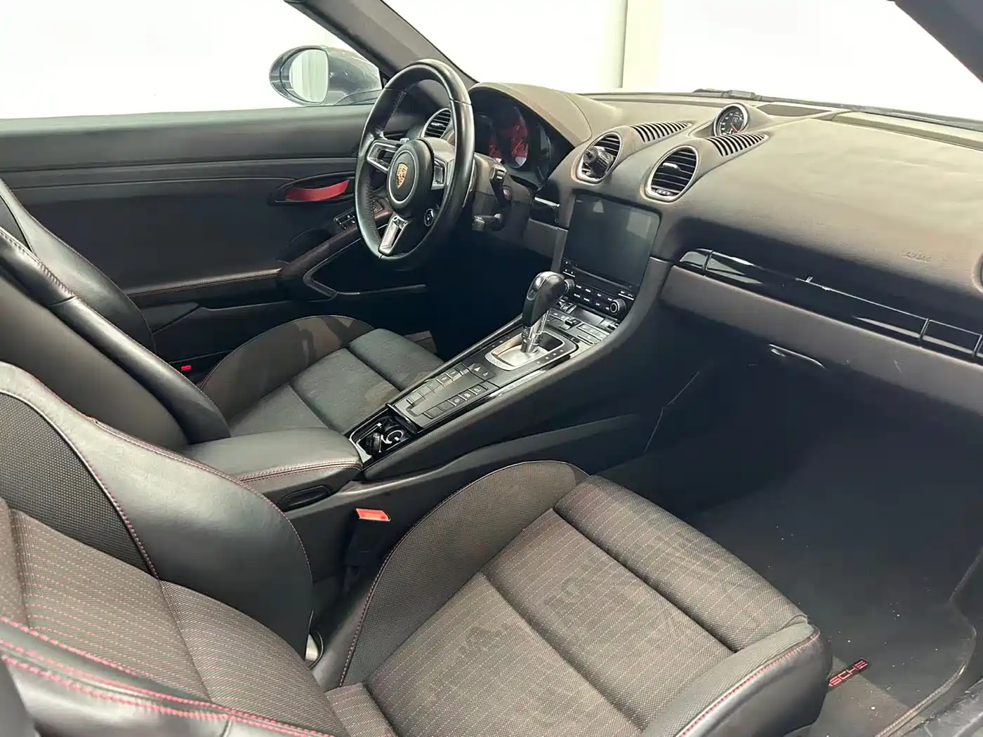 Фото 6 - Porsche 718