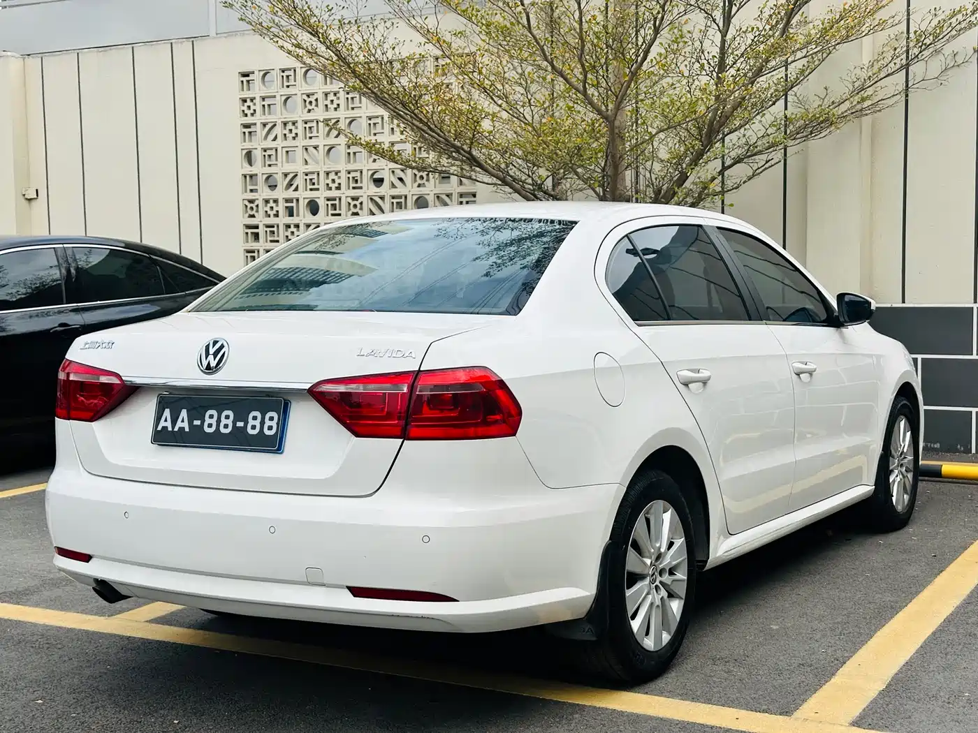 Volkswagen Lavida 2013 Facelift Classic 1.6L Automatic Comfort фото 25