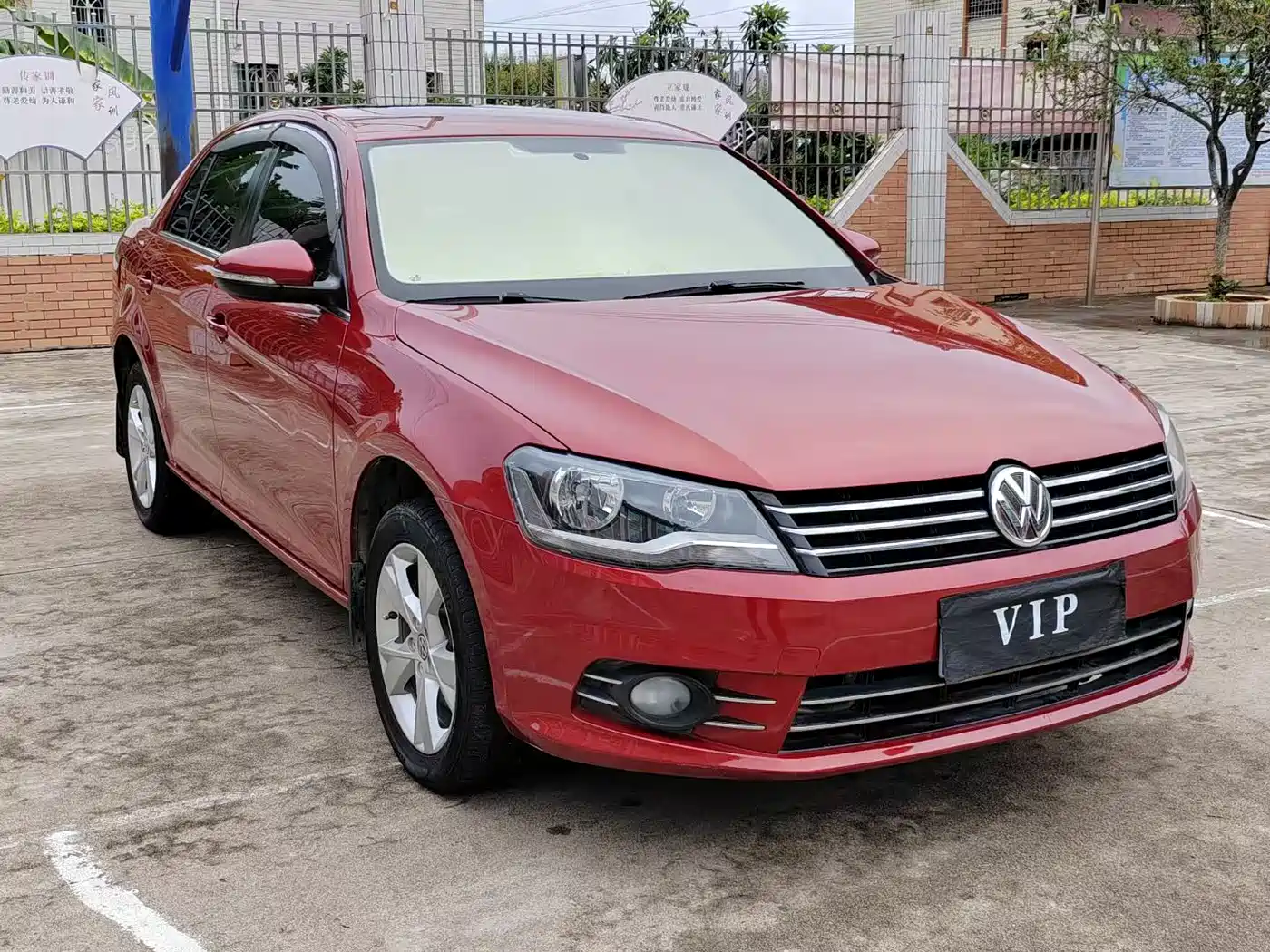Volkswagen Bora 2014 1.6L Automatic Comfort Edition фото 3