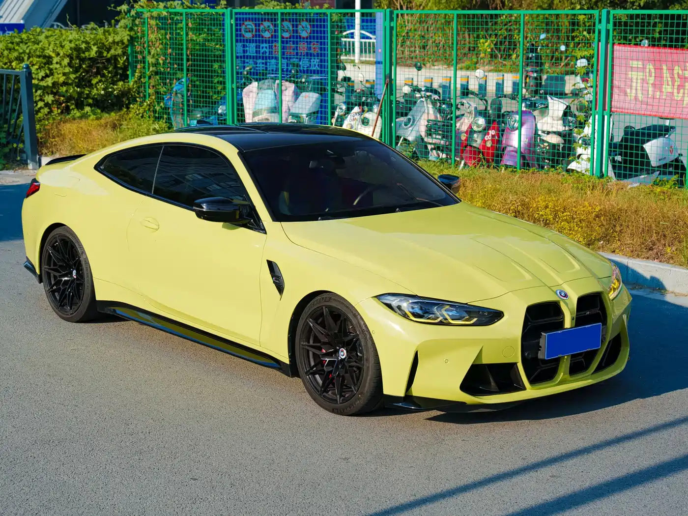 BMW M4 2024 2022 M4 Coupe M xDrive Thunder Edition