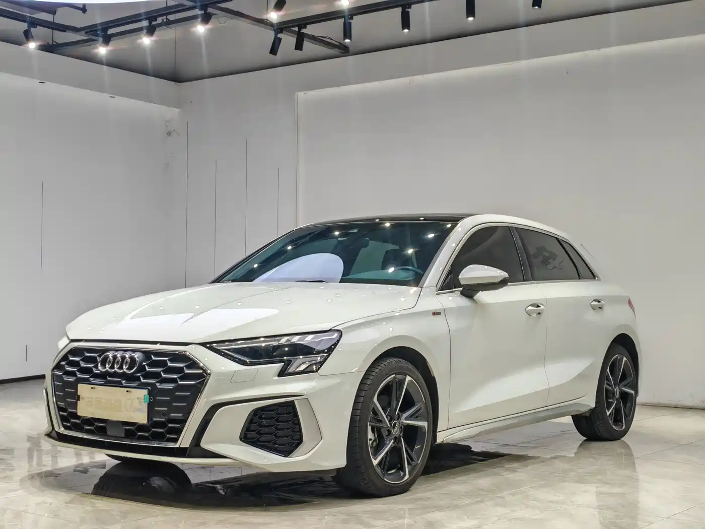 Audi A3 2024 Model Sportback 35 TFSI Fashion Sport