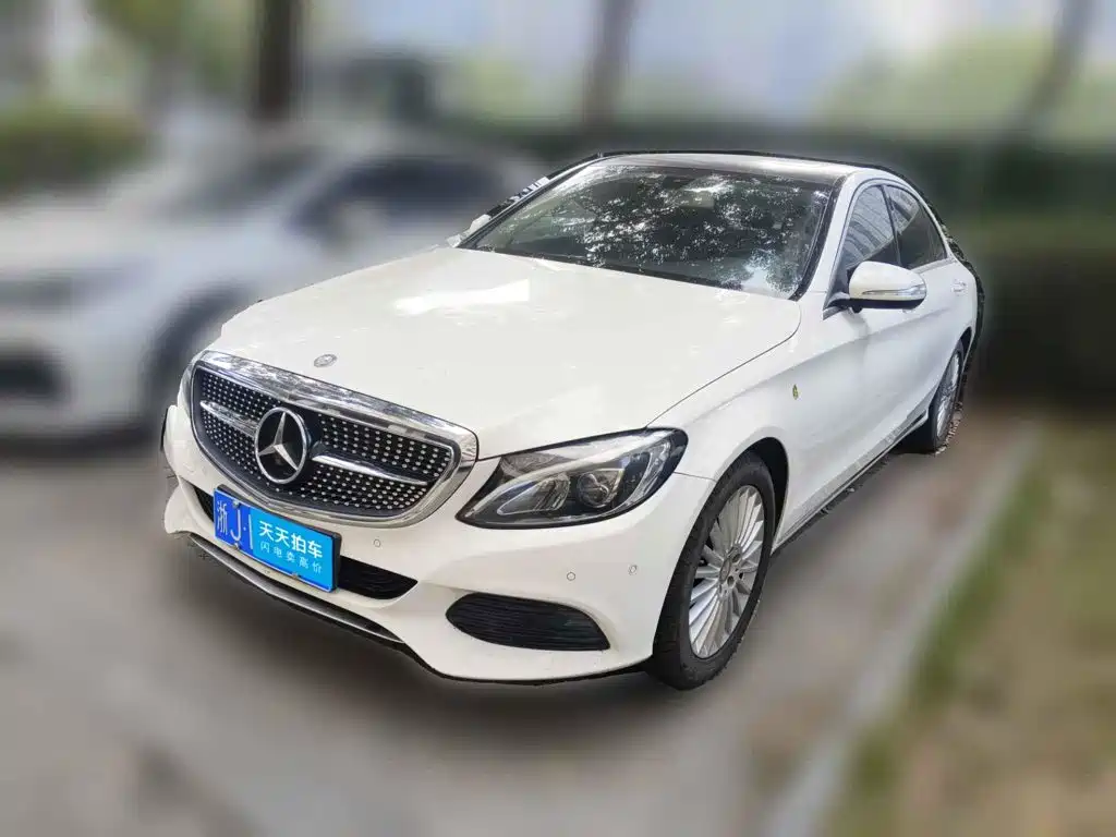 Фото 1 - Mercedes-Benz C-Class