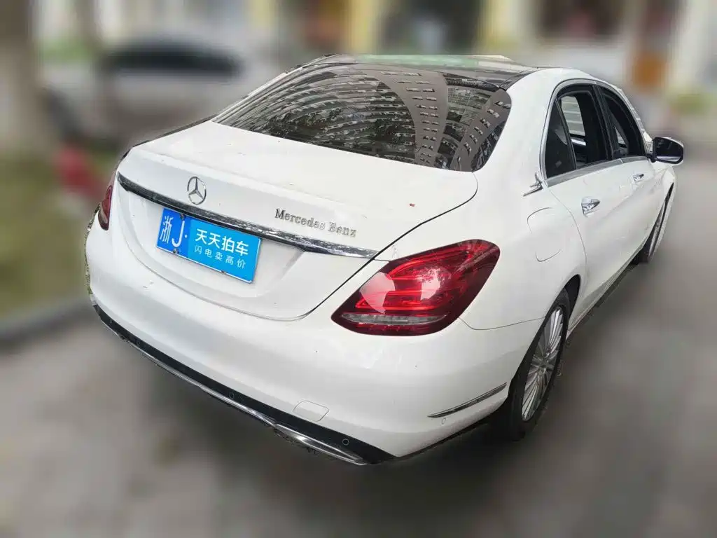 Фото 5 - Mercedes-Benz C-Class