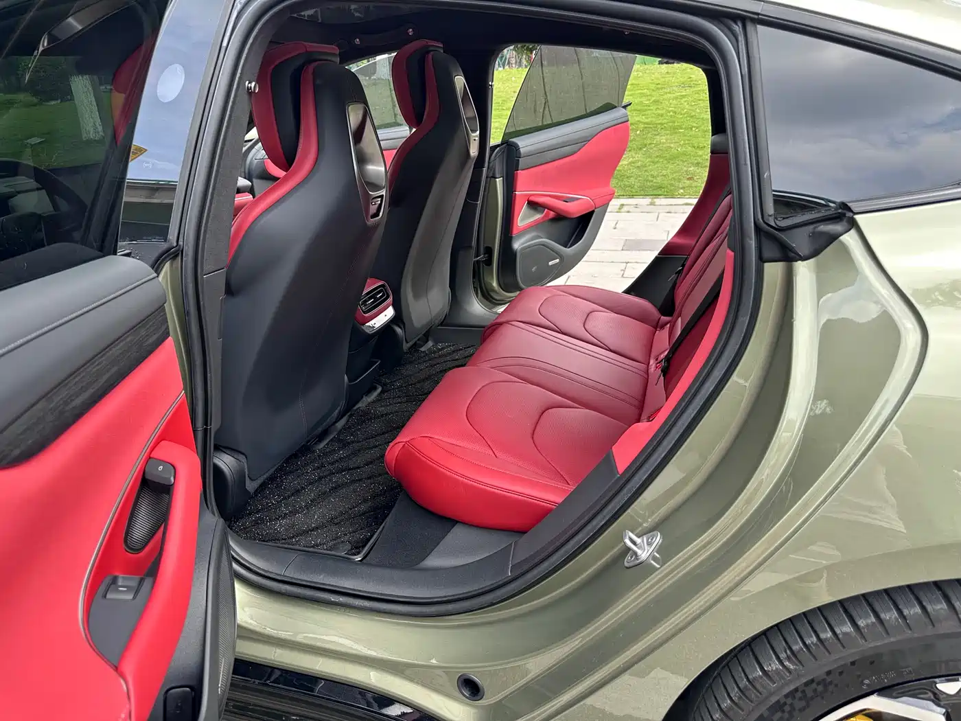 XIAOMI CAR XIAOMI SU7