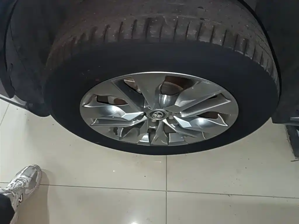 Toyota Wildlander 2023 2.0L CVT FWD Urban фото 23