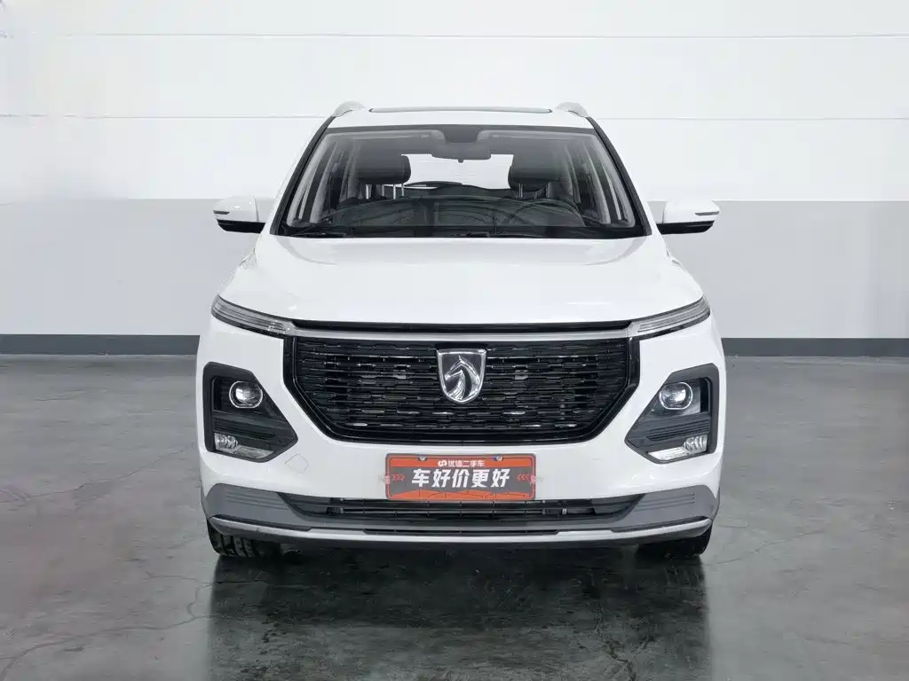 Baojun 530 2021 2021 Global Vehicle Anniversary Edition 1.5T CVT Premium Connected 7-seater