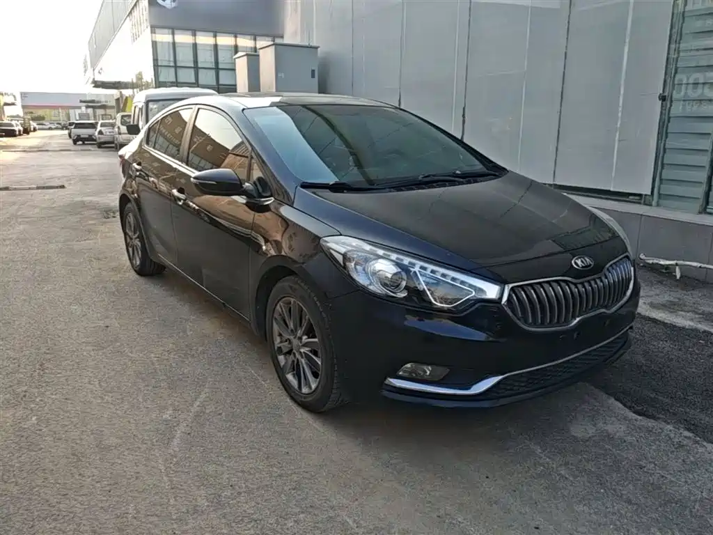 Kia K3 2015 1.6L Automatic GLS фото 4