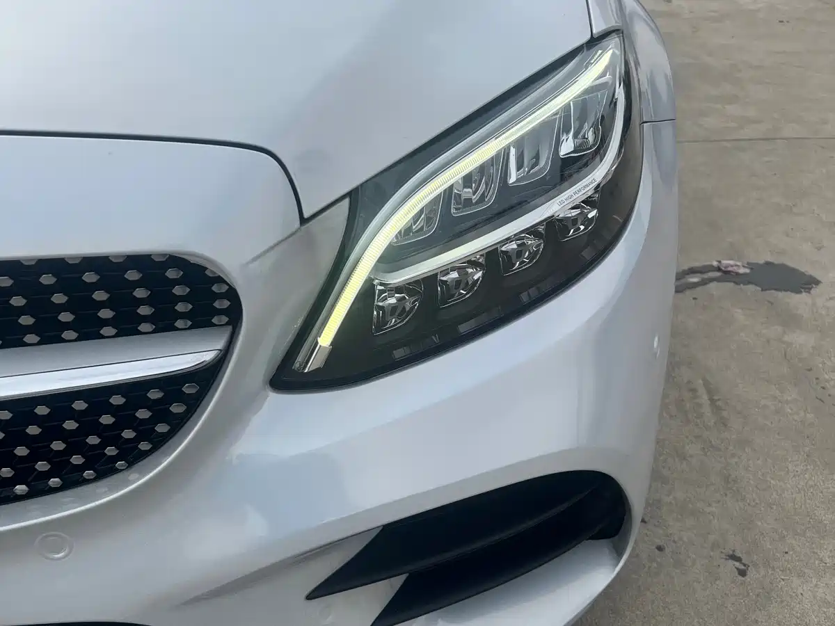 Mercedes-Benz C-Class 2020 C 260 L Sport фото 4