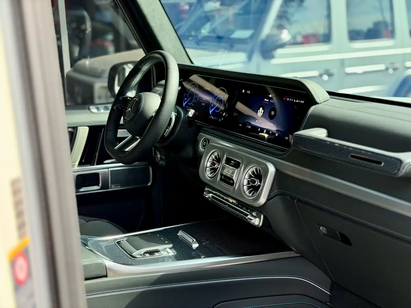 Mercedes-Benz G-Class New Energy 2025 G580 Launch Special Edition фото 21