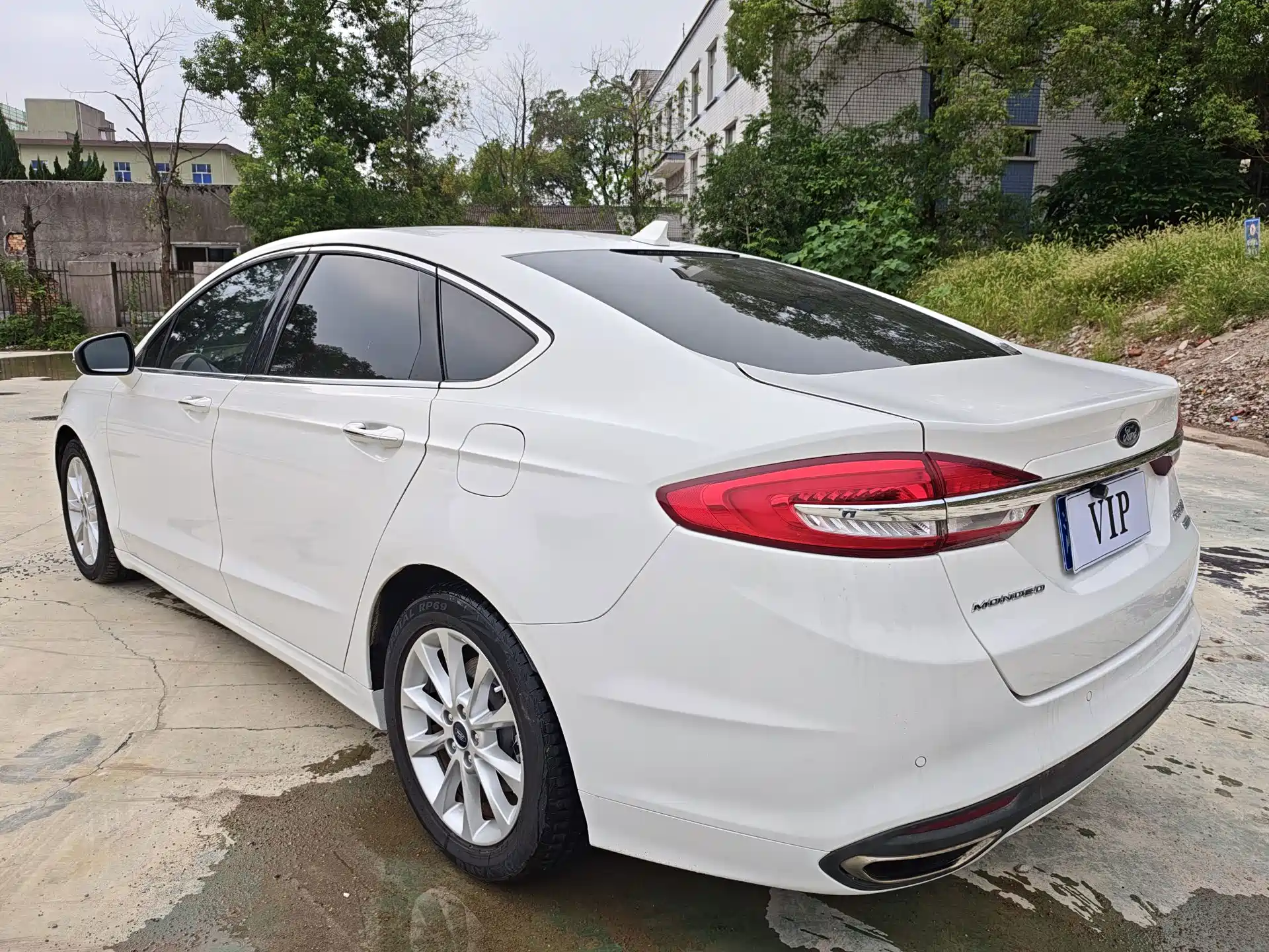 صورة 7 - Ford Mondeo