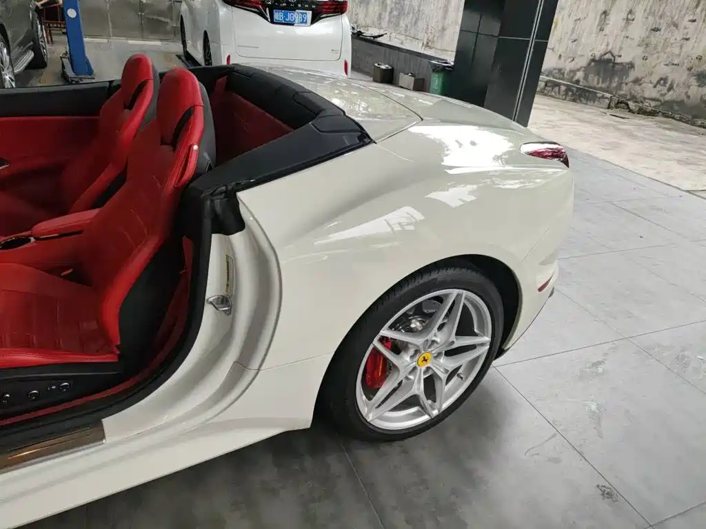 Ferrari California T 2018 2015 3.9T Standard