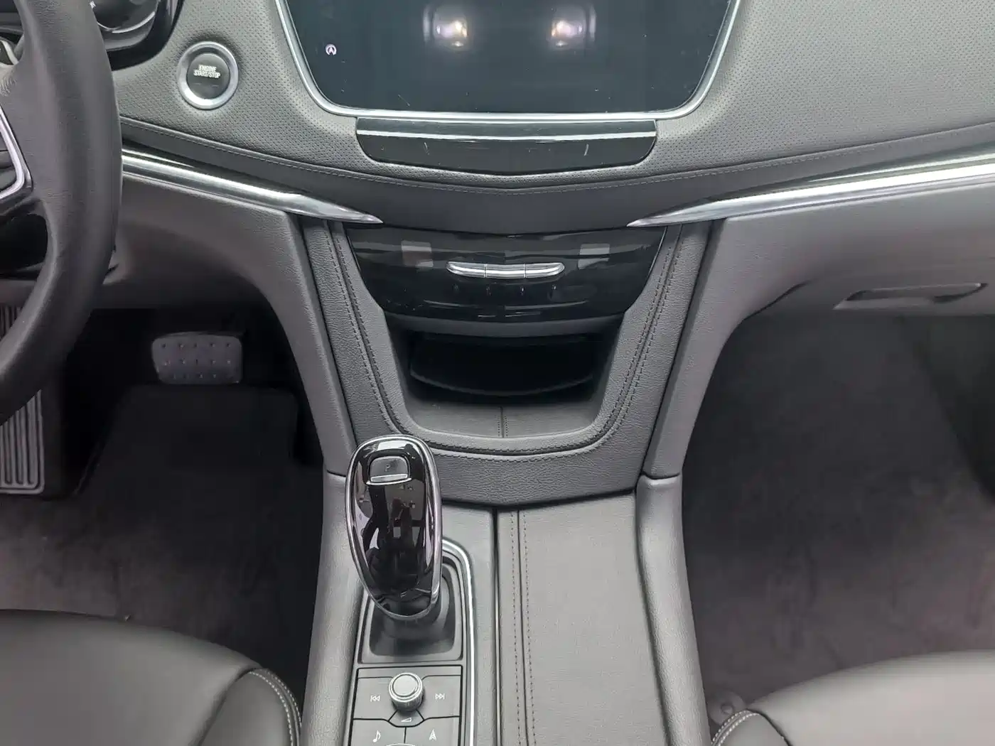 Cadillac XT5 2020 28T AWD Luxury Model фото 15