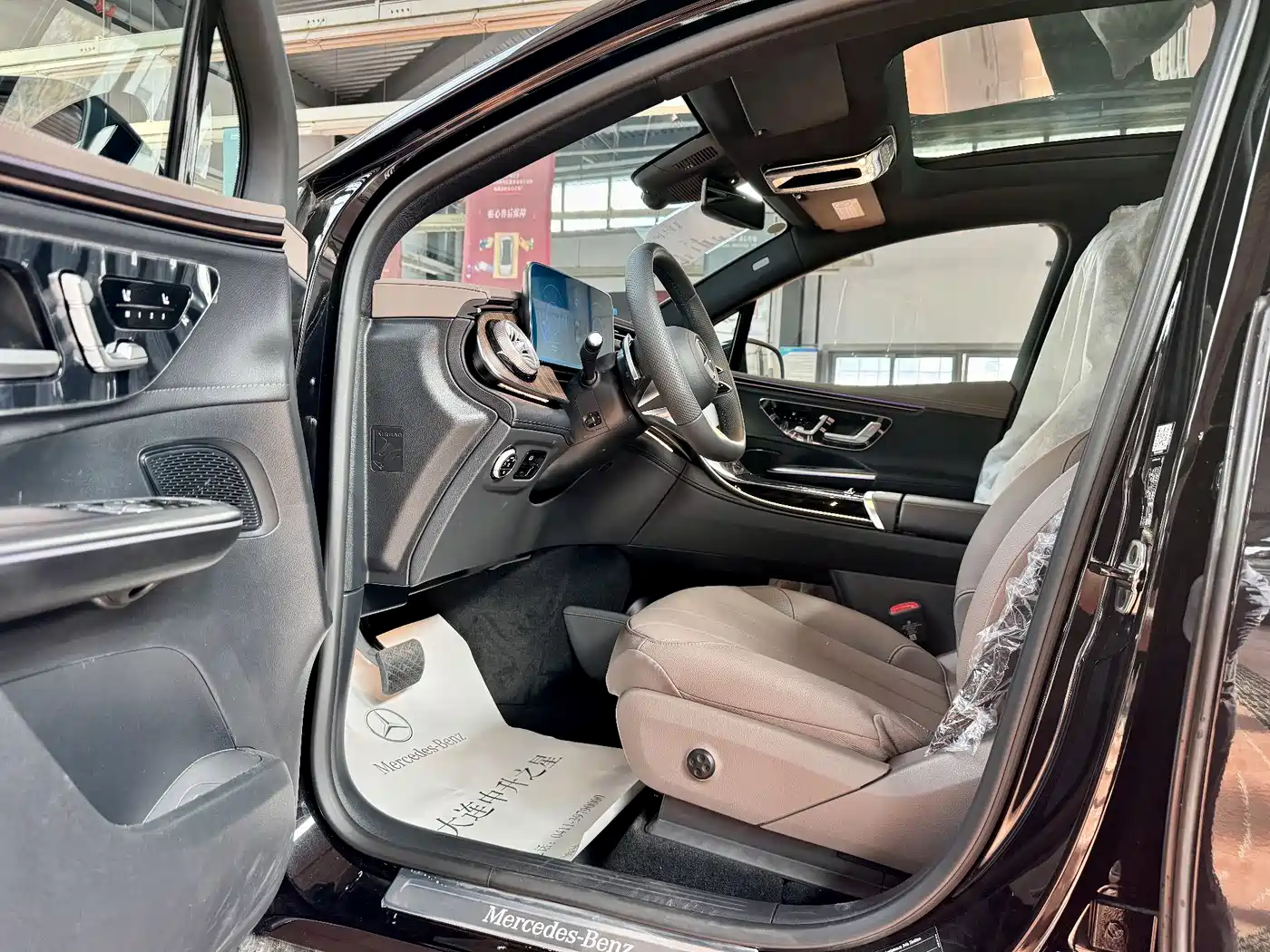 MERCEDES-BENZ EQE SUV