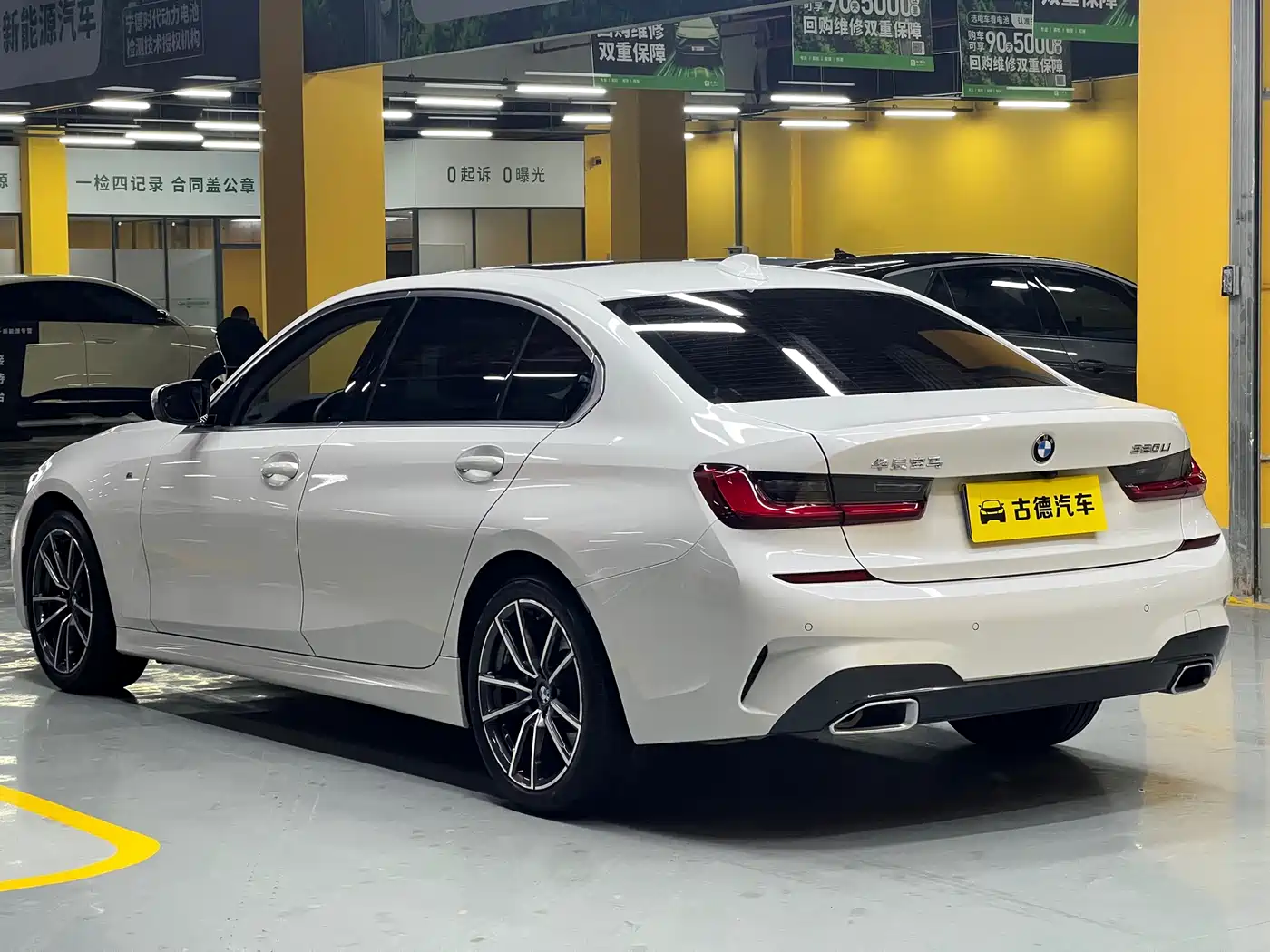 BMW 3 Series 2021 320Li M Sport Package фото 5