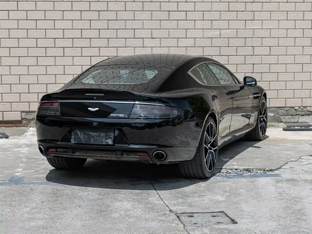 Aston Martin Rapide 2017 6.0L S фото 4