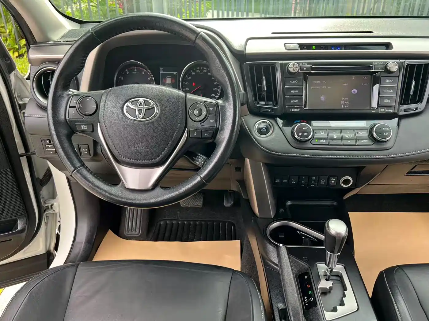 Toyota RAV4 Rongfang 2016 2.5L Automatic 4WD Premium фото 11