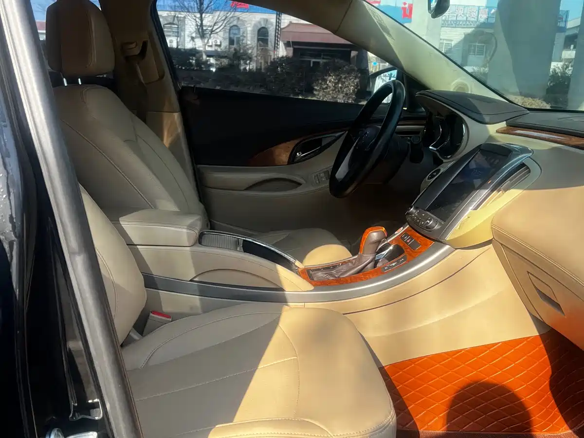Buick LaCrosse 2011 2.4L SIDI Luxury Edition фото 7