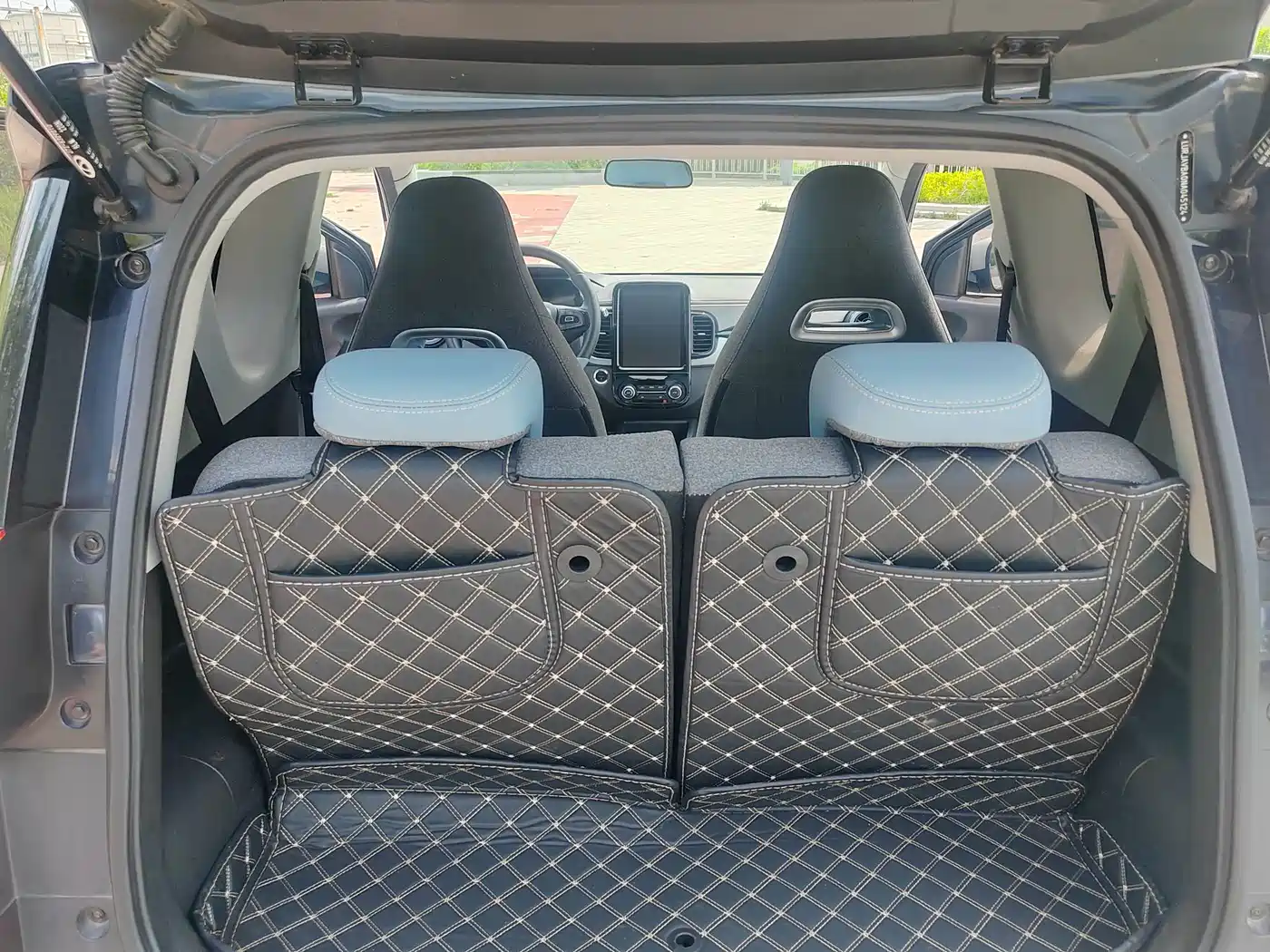 QQ New Energy Little Ant 2023 2022 Facelift Sweet Edition Full Sugar LFP 30.7kWh 30kW 301km