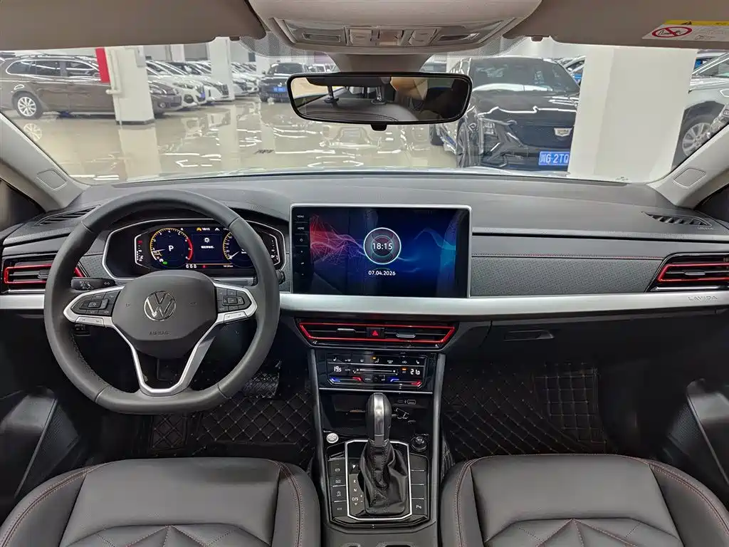Volkswagen Lavida 2024 Model 300TSI DSG Starlight Leading Edition фото 10