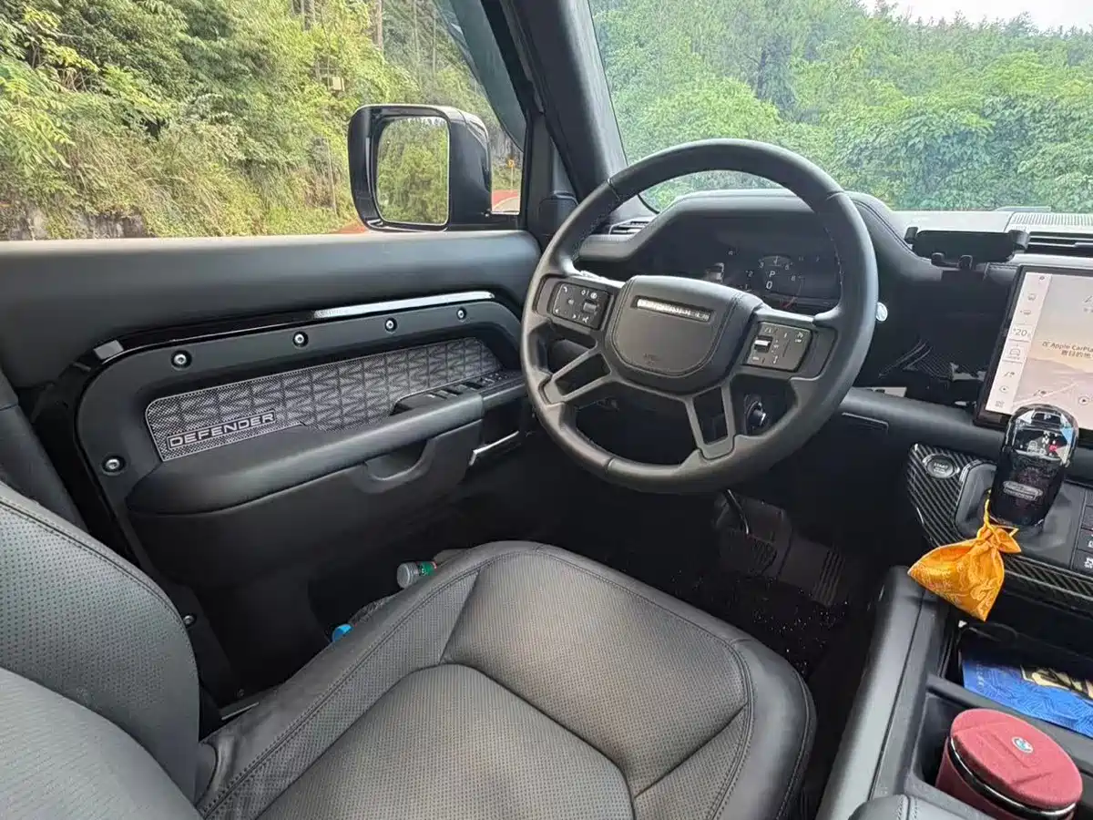 Land Rover Defender 2025 2025 110 3.0T P400 -Dynamic HSE