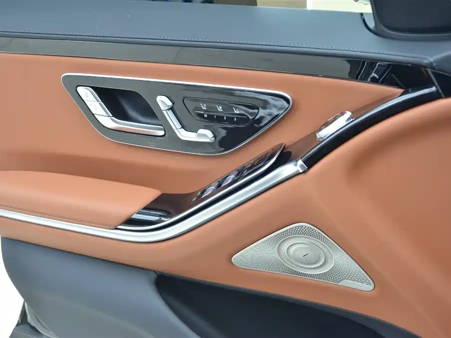 Mercedes-Benz S-Class 2024 S 400 L Luxury Edition фото 6