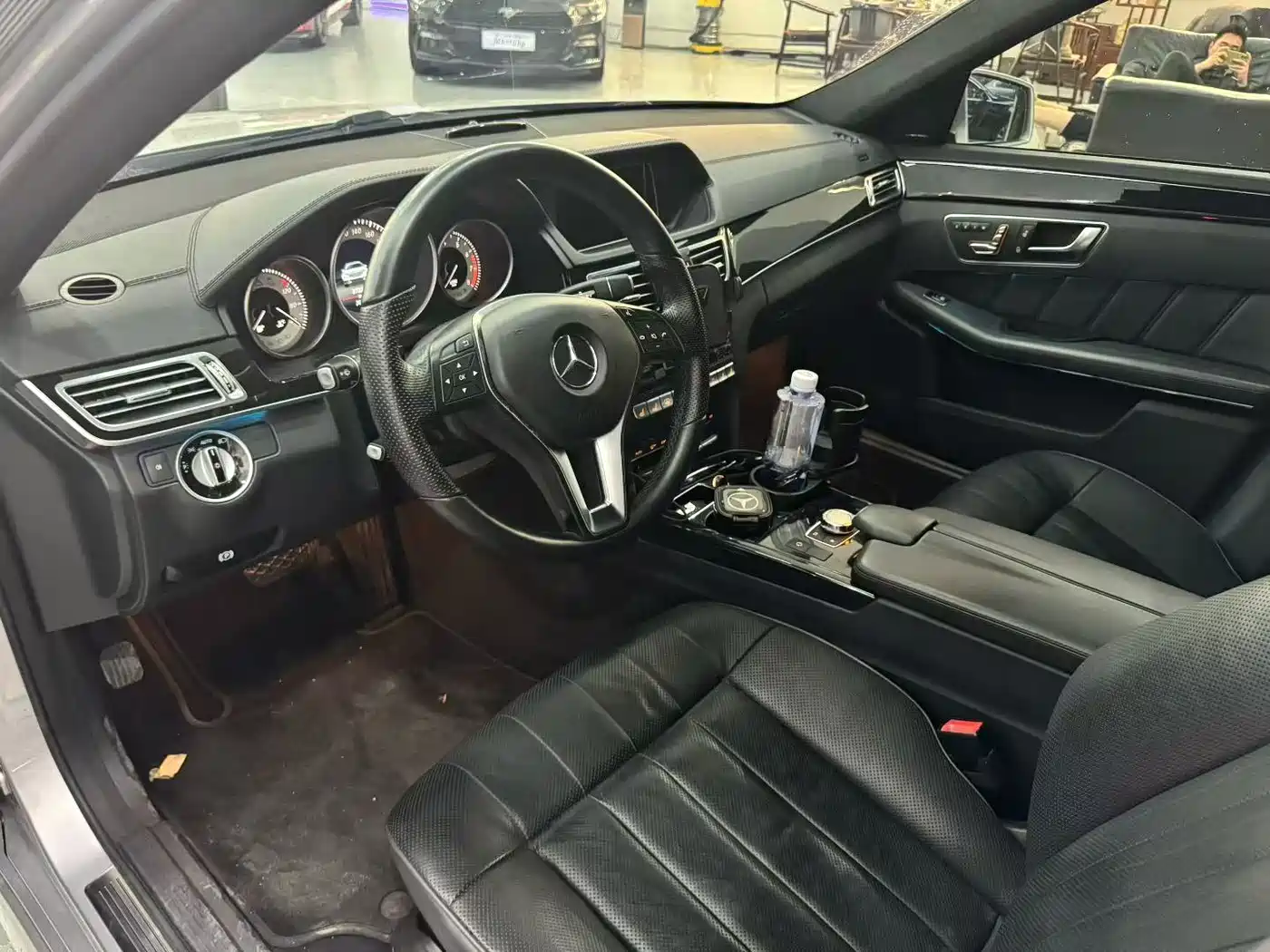 Mercedes-Benz E-Class 2015 E 400 L Sport Luxury 4MATIC фото 8