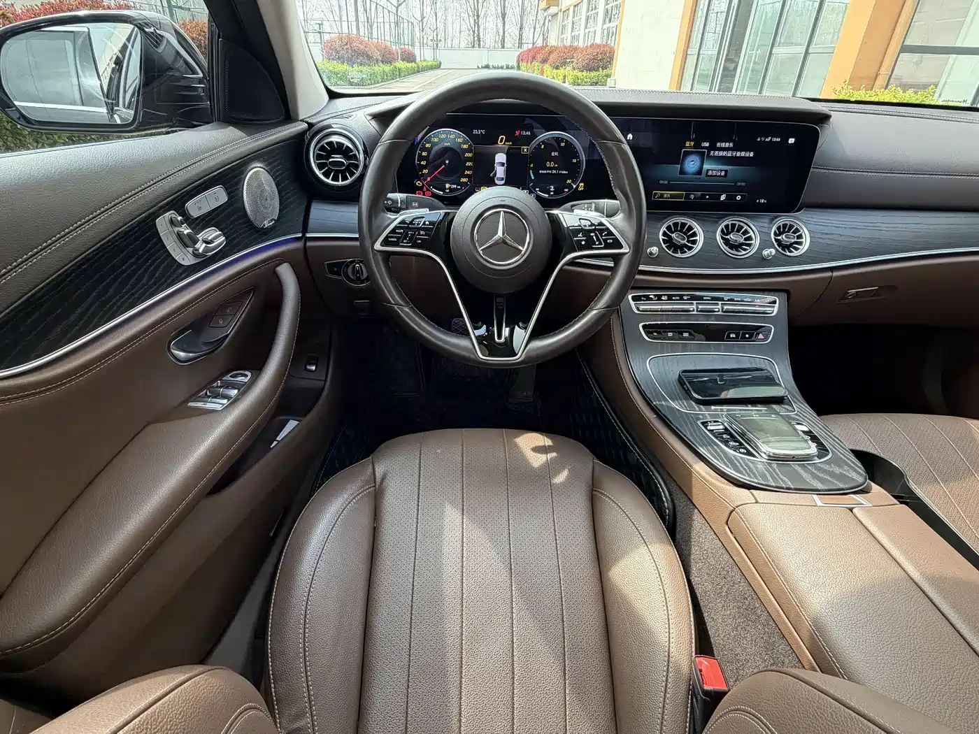  E CLASS