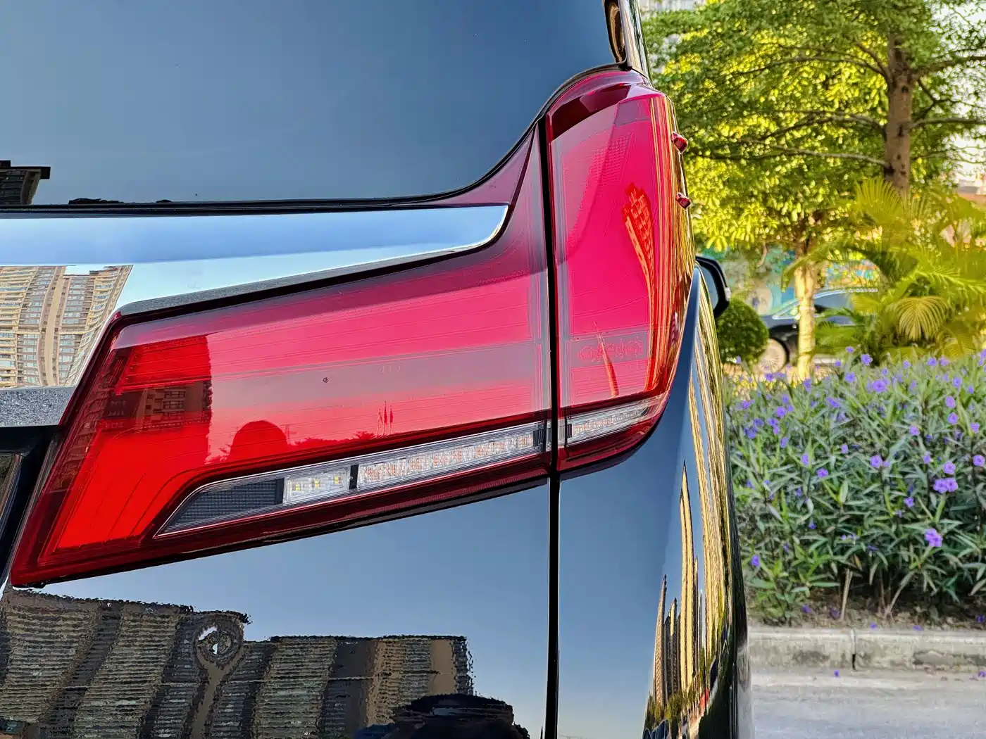 Toyota Alphard 2018 Facelift 3.5L Premium Edition фото 37