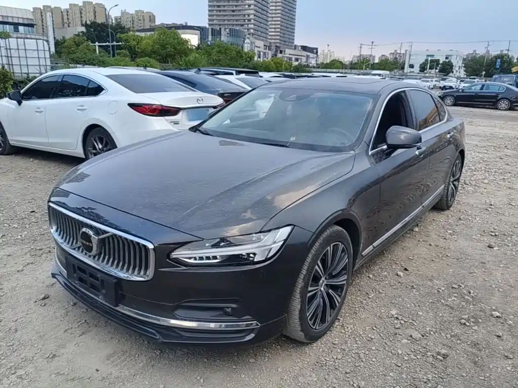 Photo 1 - Volvo S90