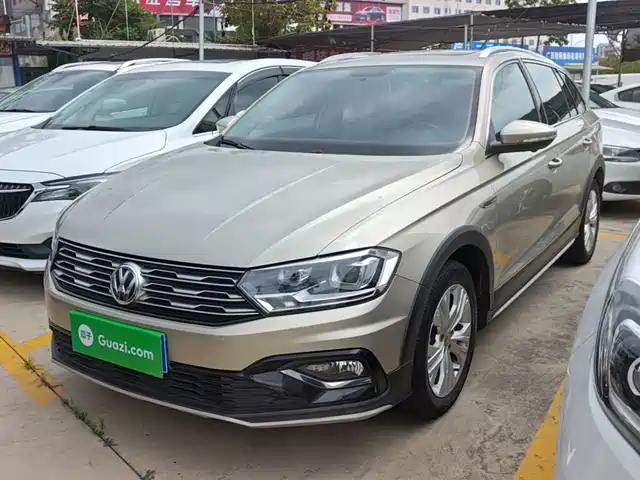 Volkswagen C-TREK 2019
