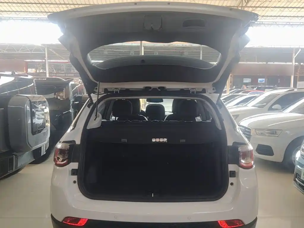 Jeep Compass 2017 2017 200T Auto Premium Edition