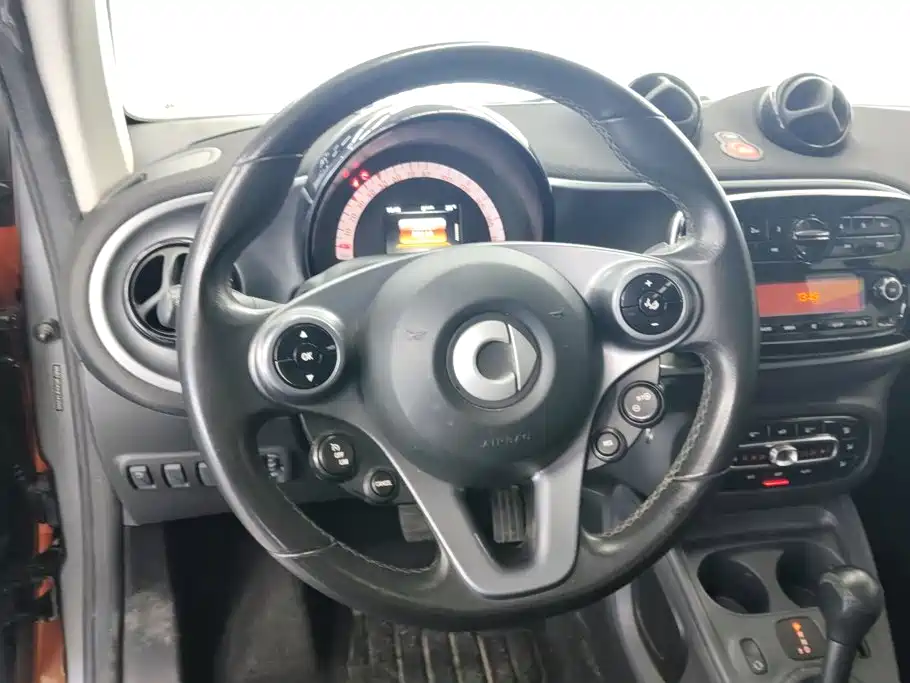 smart fortwo 2018 2018 1.0L 52kW Hardtop Passion Edition China V